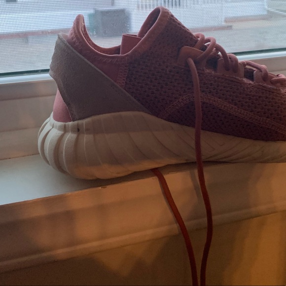 Adidas women’s sneakers - Picture 4 of 5